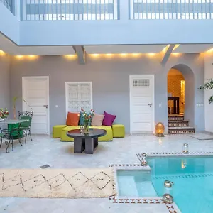 Oriental Awatif36 Riad