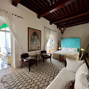 Tizwa Marrakech Bed and breakfast